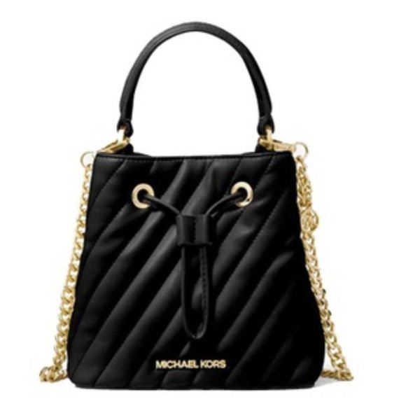 Michael Kors Handbags - NWT Michael Kors Suri Small Quilted Bucket Crossbody